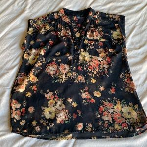 Windsor women’s black floral print blouse